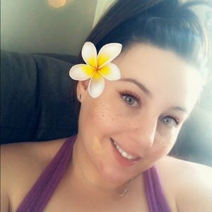 Meet your Posher, Deana